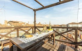 Grand Canal Design Apartment
